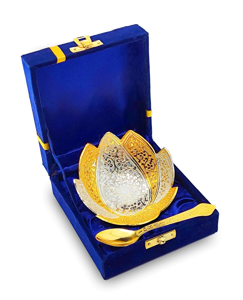 NOBILITY Bowl Spoon Set Gold and Silver Plated Leaf Shaped Designed with Velvet Box Dry Fruit Dessert Serving Sets Friends Family Home Decorative Corporate Gifts Wedding Return Gift